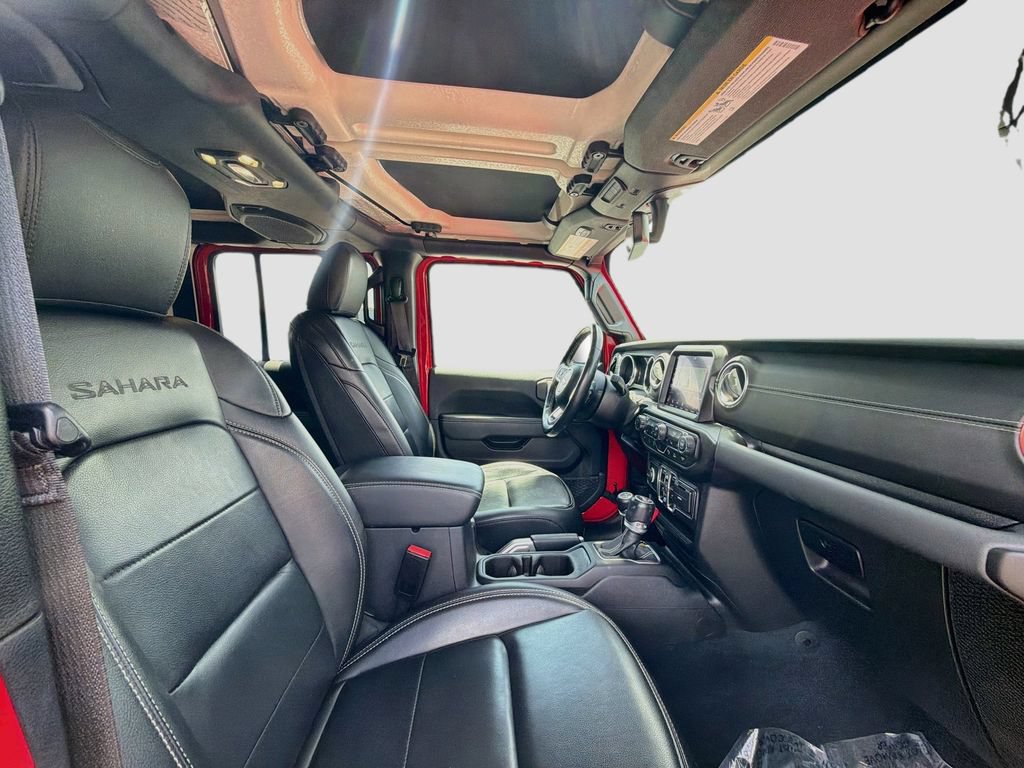 Used 2021 Jeep Wrangler Unlimited Sahara AWD/4WD image 32