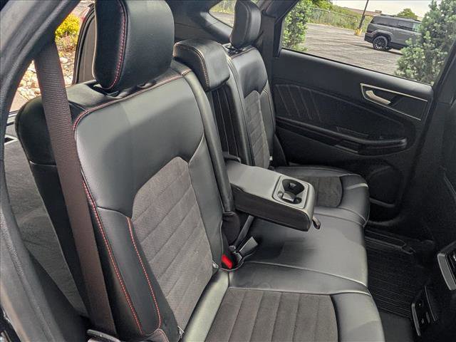 Used 2023 Ford Edge ST-Line AWD/4WD image 18