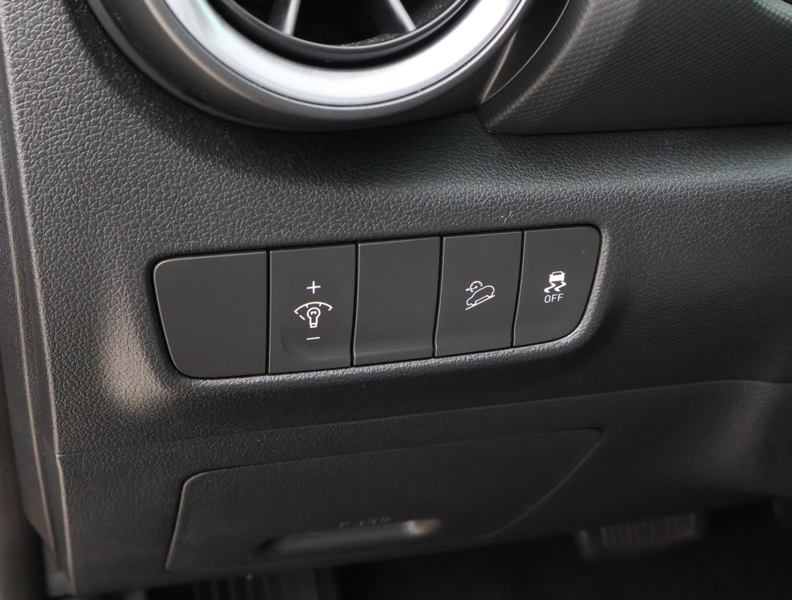 Used 2023 Hyundai Kona SEL FWD image 22