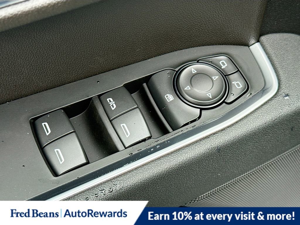 New 2026 GMC Sierra 1500 SLE image 18