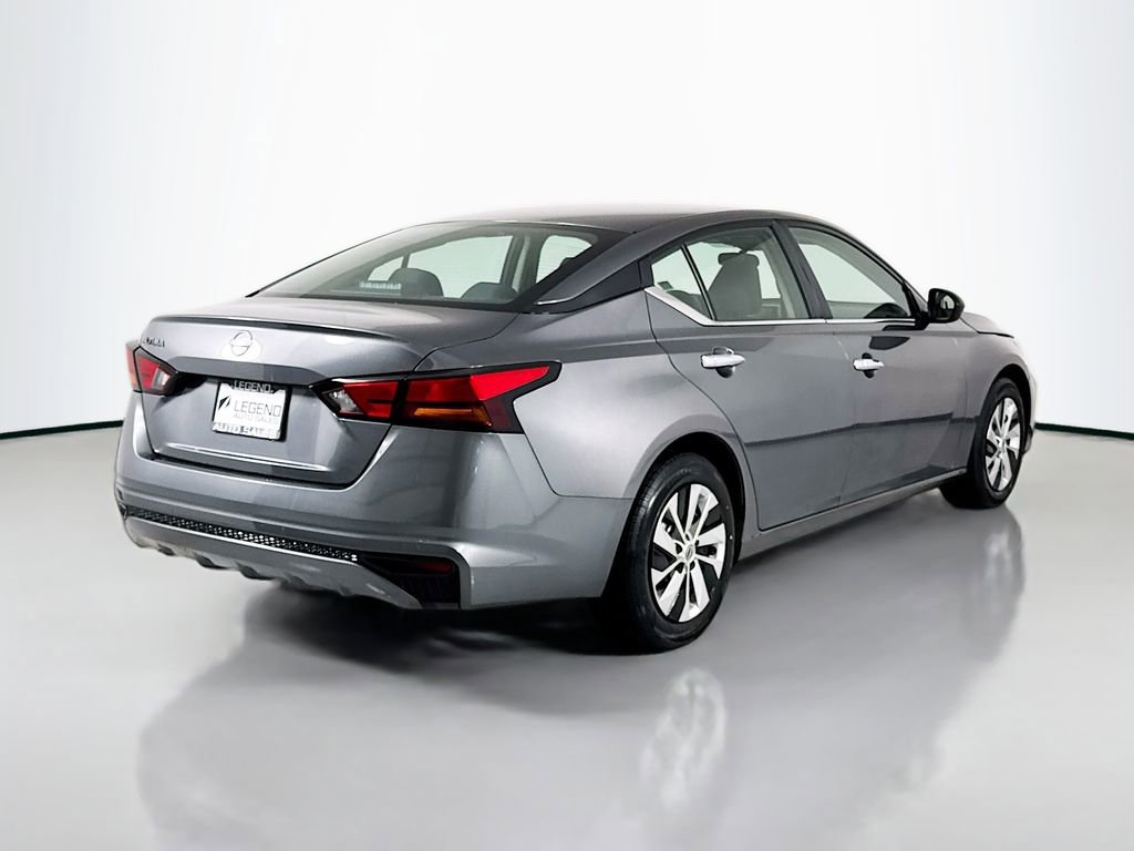 Used 2024 Nissan Altima 2.5 S image 7