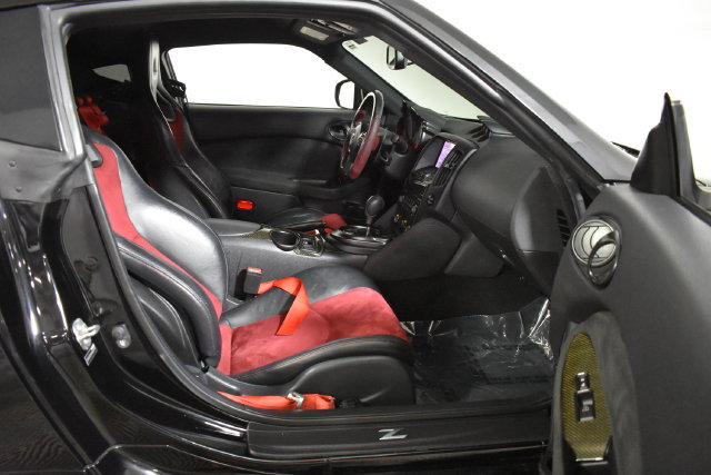Used 2019 Nissan 370Z NISMO RWD image 36