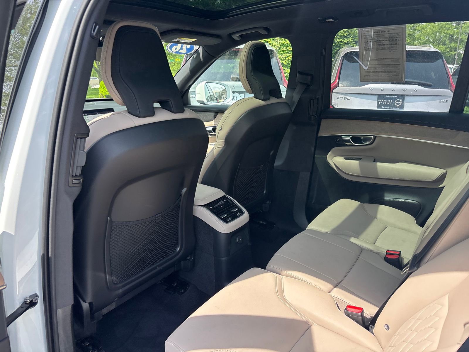 Used 2026 Volvo XC90 T8 Plus w/ Protection Package Premier AWD/4WD image 25