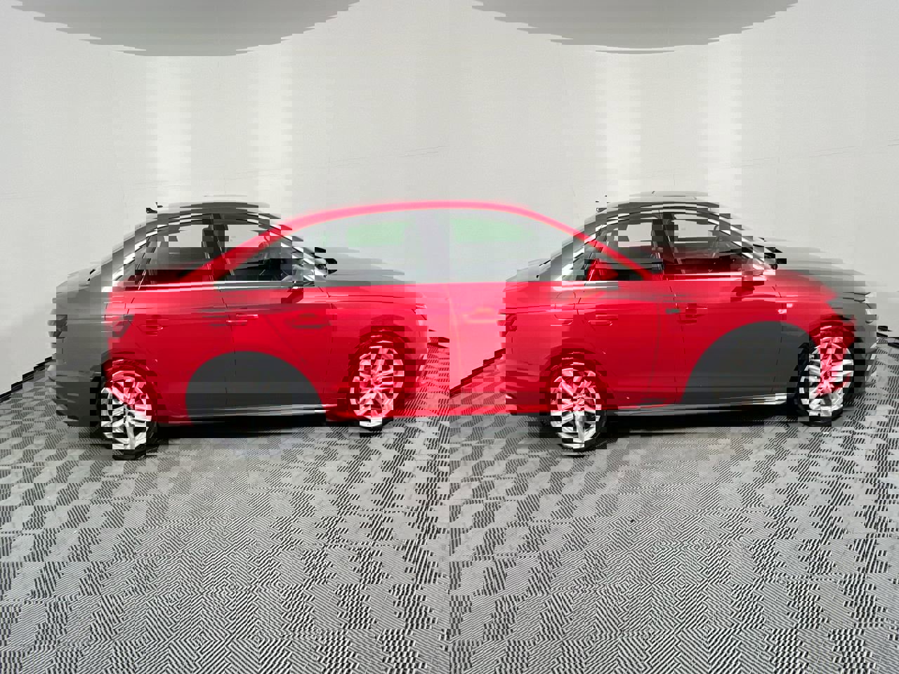 Used 2023 Audi A4 2.0T Premium Plus image 2