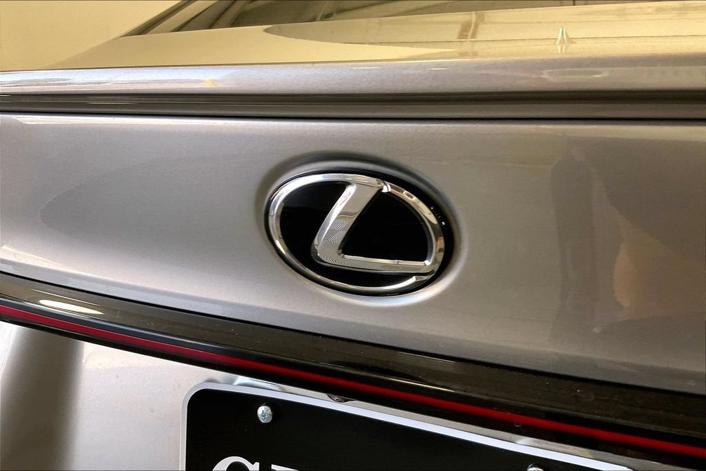 Used 2022 Lexus IS 300 w/ Accessory Package RWD image 38