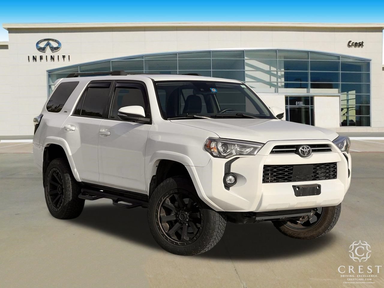 Used 2021 Toyota 4Runner SR5 Premium AWD/4WD image 2