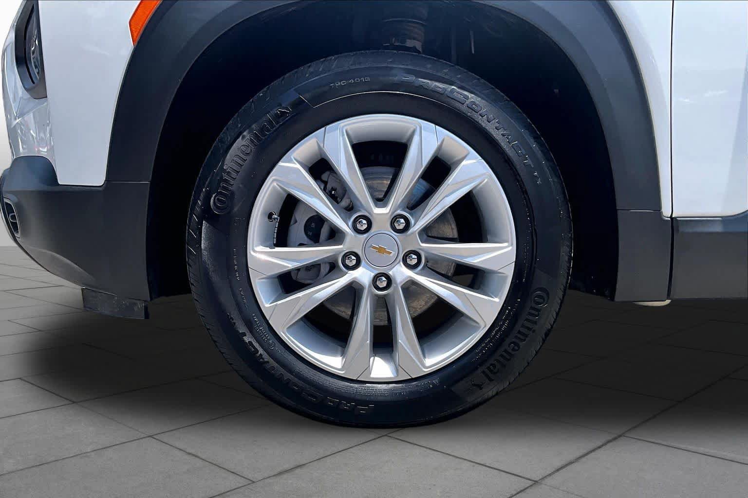 Used 2023 Chevrolet TrailBlazer LS FWD image 11