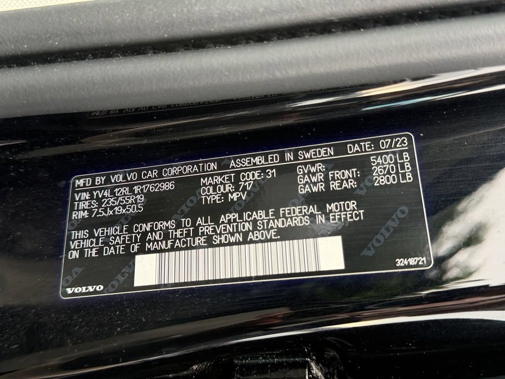Certified 2024 Volvo XC60 B5 Plus w/ Climate Package AWD/4WD image 30