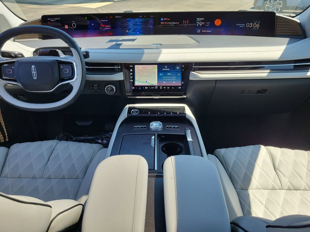 New 2026 Lincoln Navigator Black Label AWD/4WD image 11