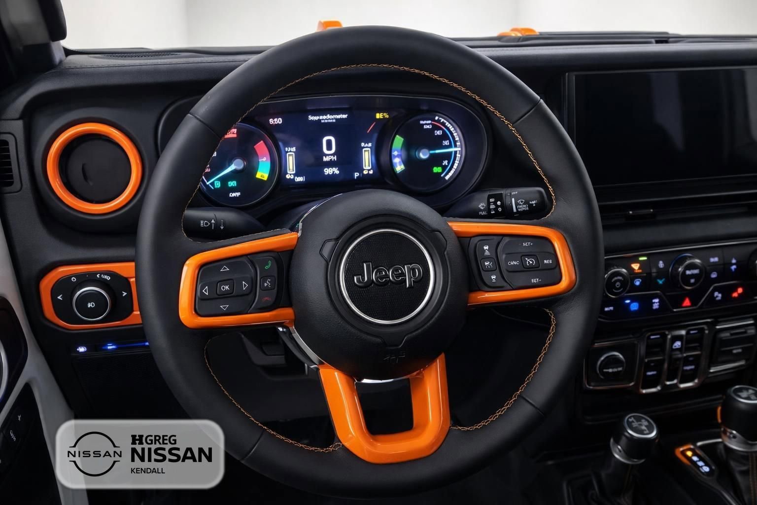 Used 2024 Jeep Wrangler Unlimited Sahara w/ Technology Group image 8