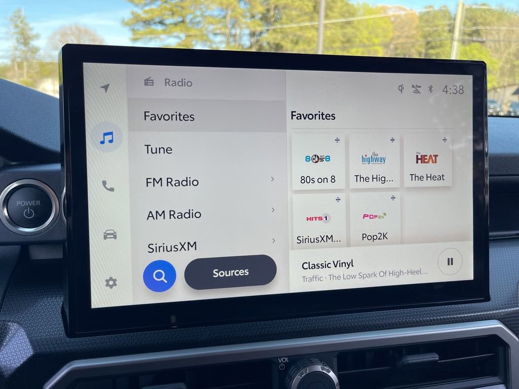 Used 2025 Toyota 4Runner Limited AWD/4WD image 10