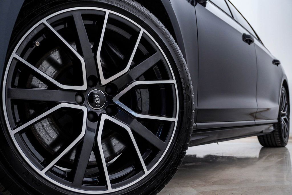 Used 2020 Audi A8 L 4.0T w/ Sport Plus Package image 5