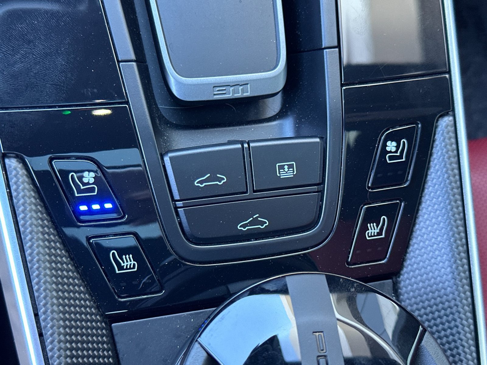 Certified 2022 Porsche 911 Turbo S AWD/4WD image 28