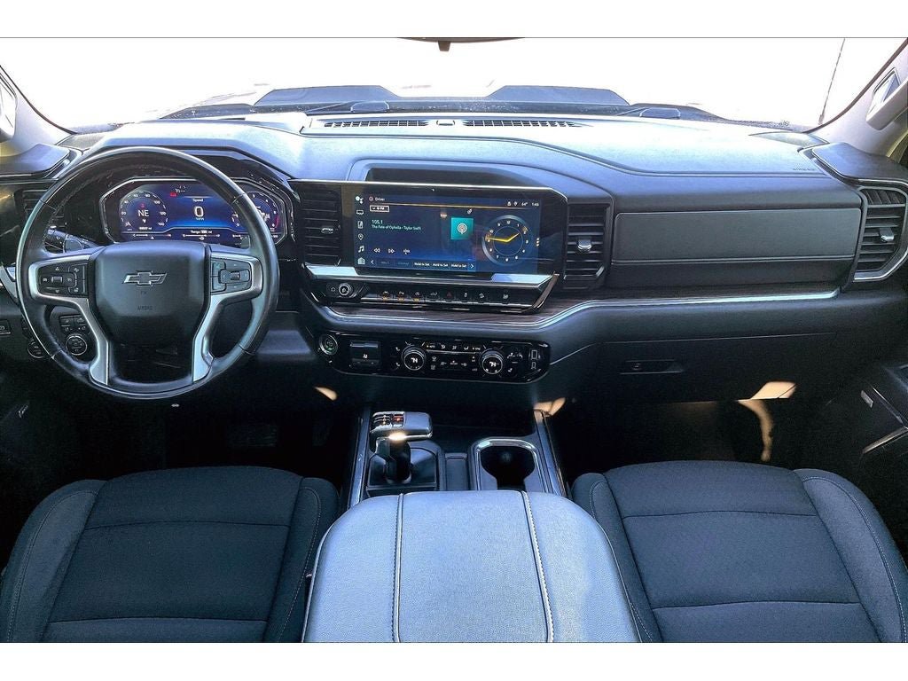 Used 2024 Chevrolet Silverado 1500 LT Trail Boss w/ Convenience Package II AWD/4WD image 17