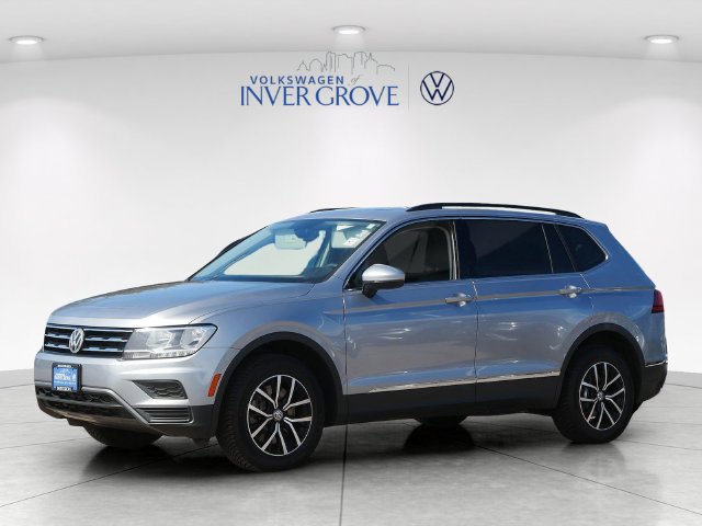 Used 2021 Volkswagen Tiguan SE w/ Panoramic Sunroof Package AWD/4WD image 3