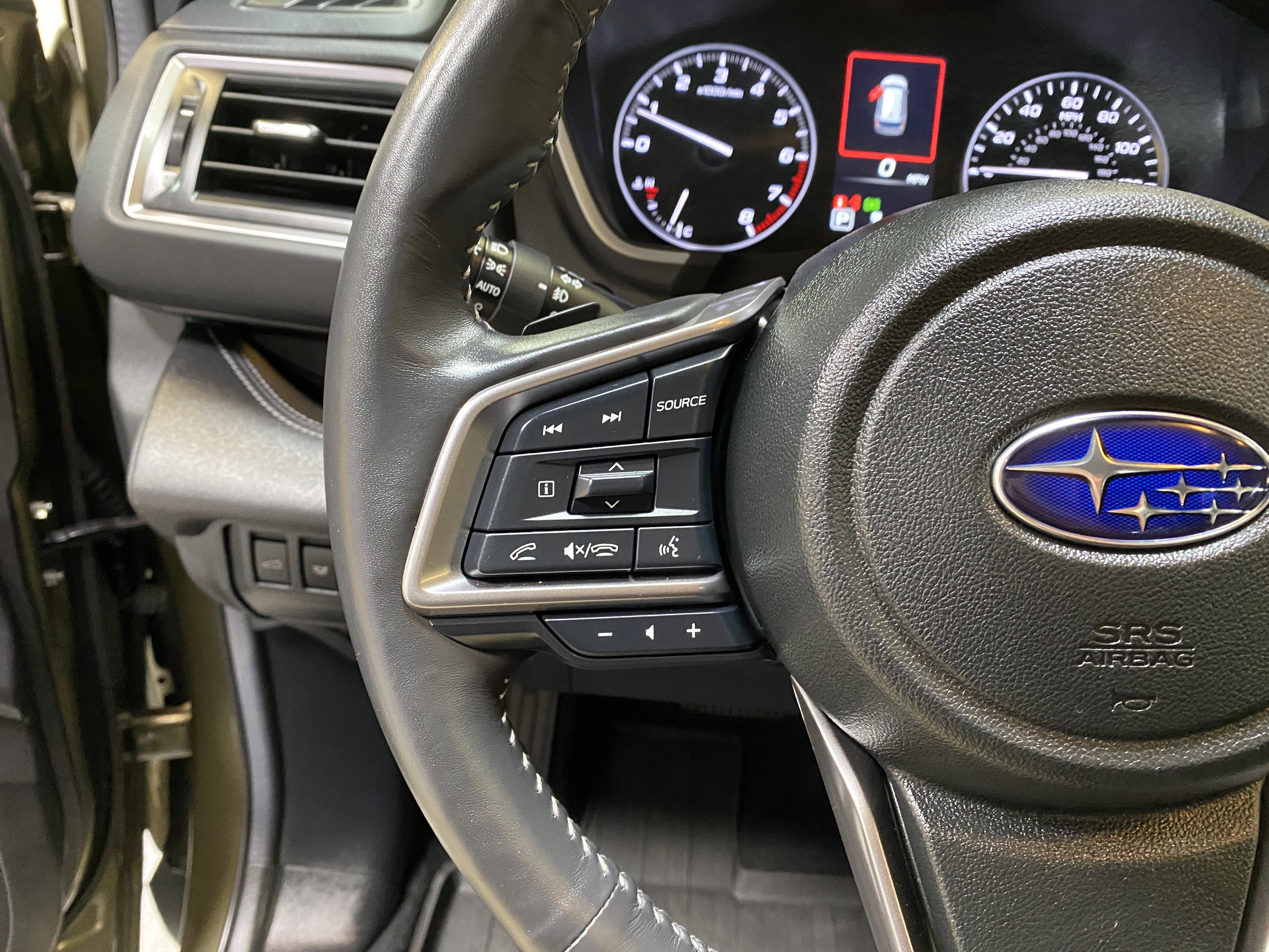 Used 2024 Subaru Ascent Touring w/ Popular Package #2 image 36