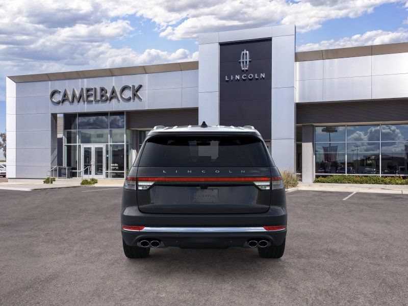 New 2026 Lincoln Aviator AWD image 5