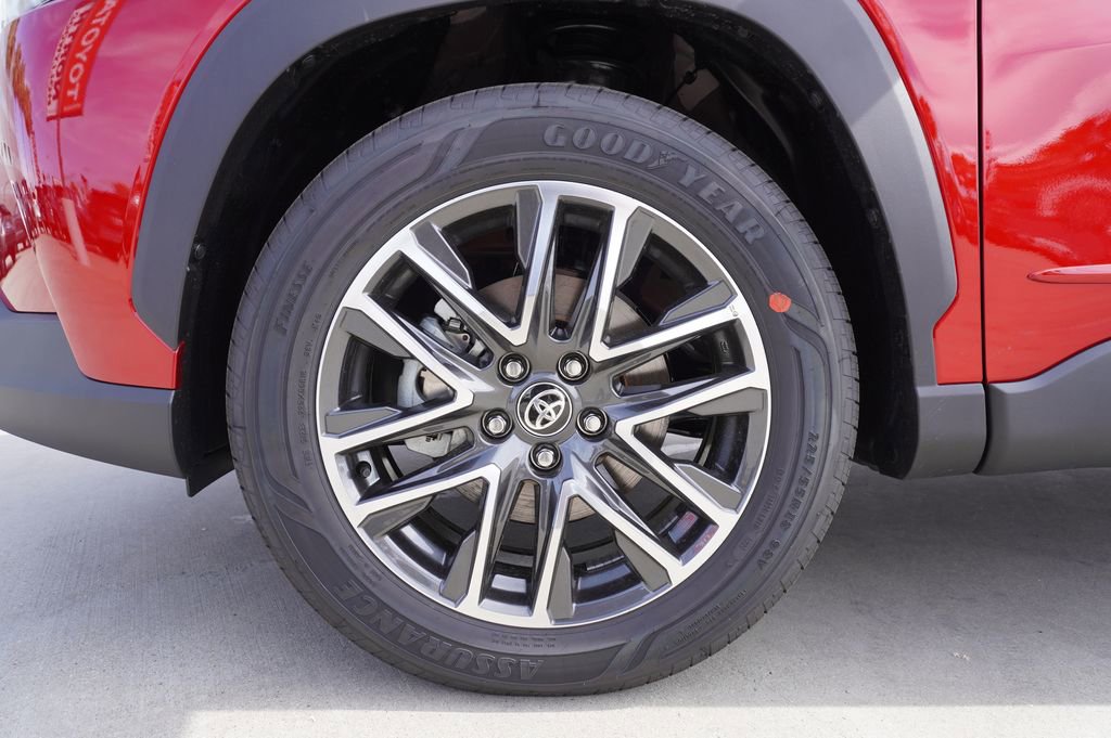 Certified 2026 Toyota Corolla Cross XLE image 23