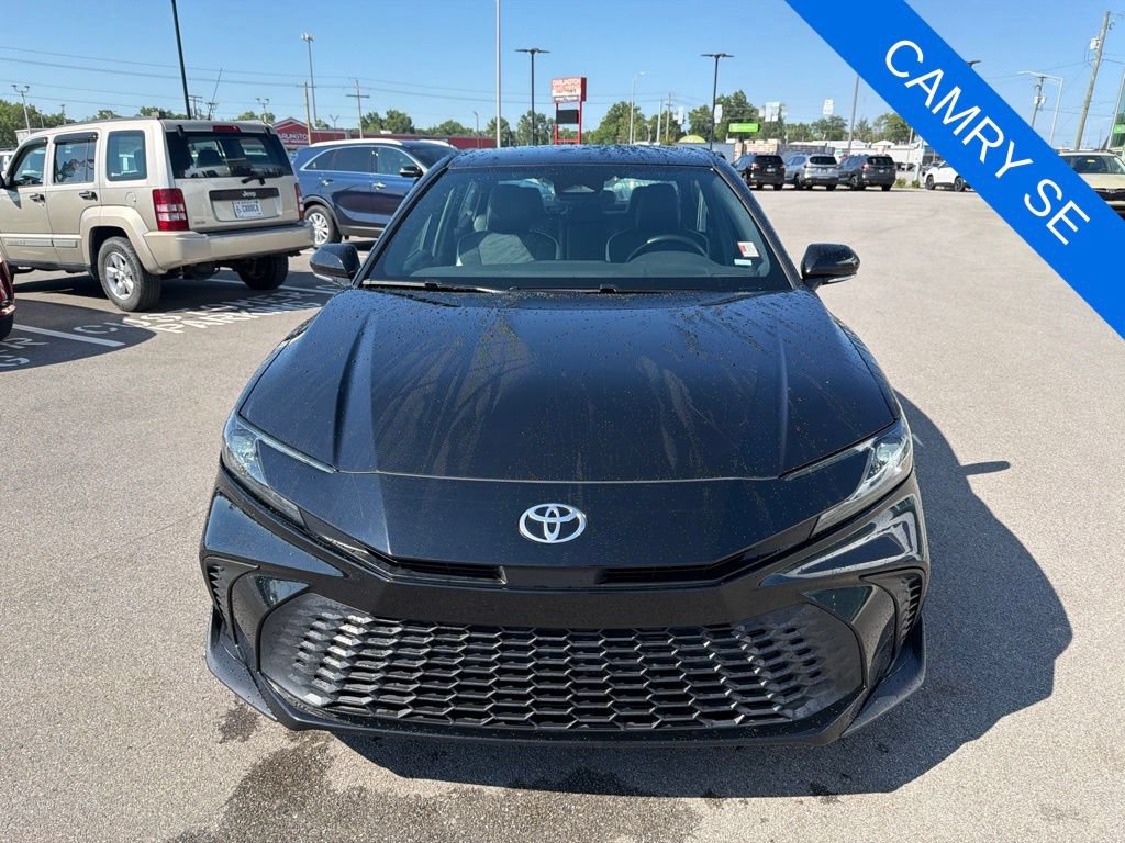 Used 2025 Toyota Camry SE FWD image 2