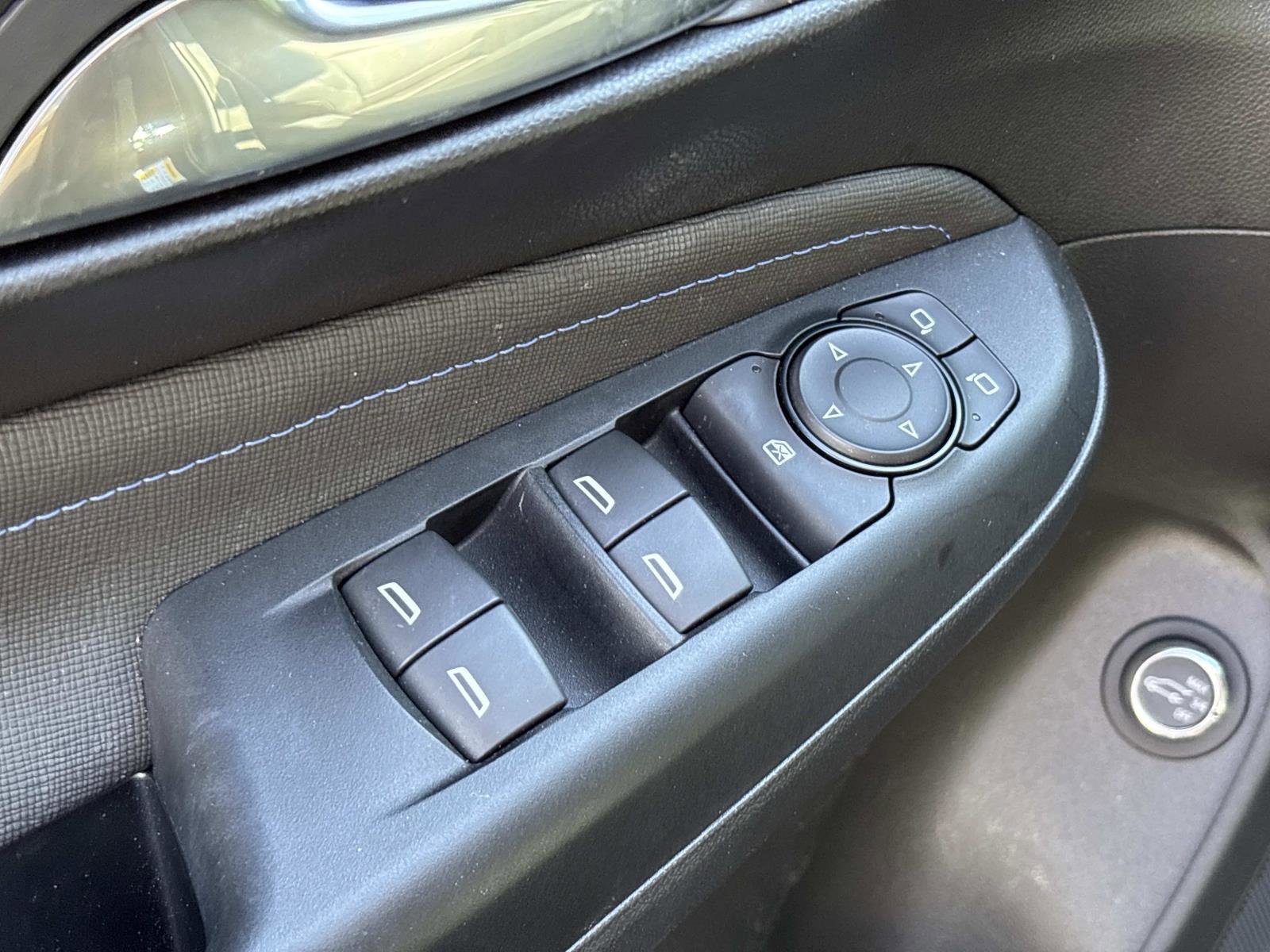 Used 2024 Buick Envista Sport Touring w/ Convenience I Package image 13