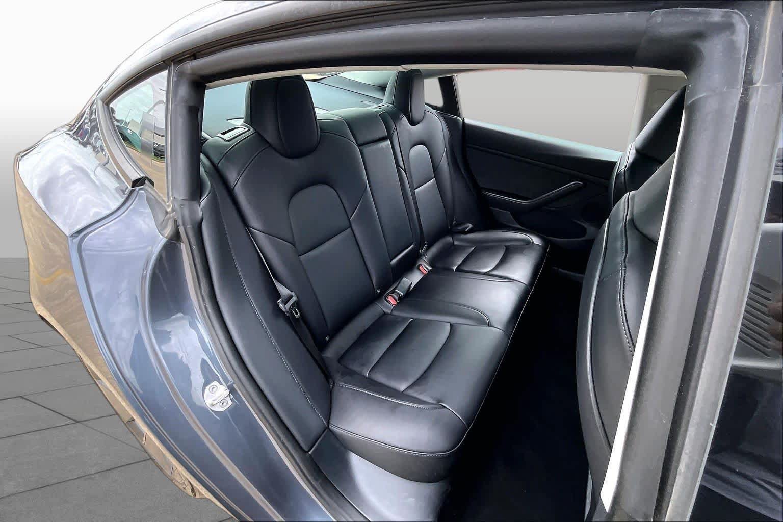 Used 2023 Tesla Model 3 Standard Range RWD image 19