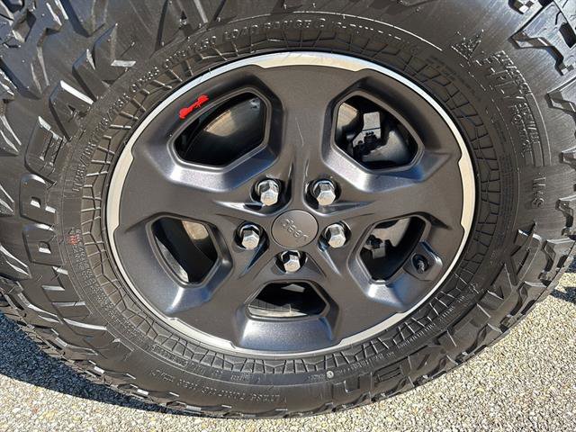 Used 2023 Jeep Gladiator Rubicon w/ Cold Weather Group image 9