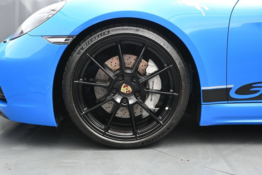 Used 2024 Porsche 718 Cayman GTS RWD image 5