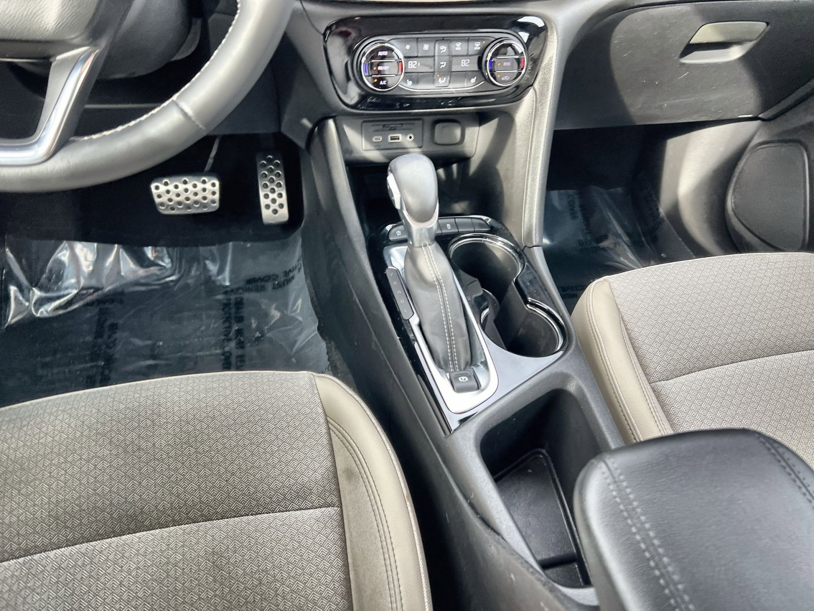 Used 2021 Buick Encore GX Select w/ Advanced Technology Package image 22