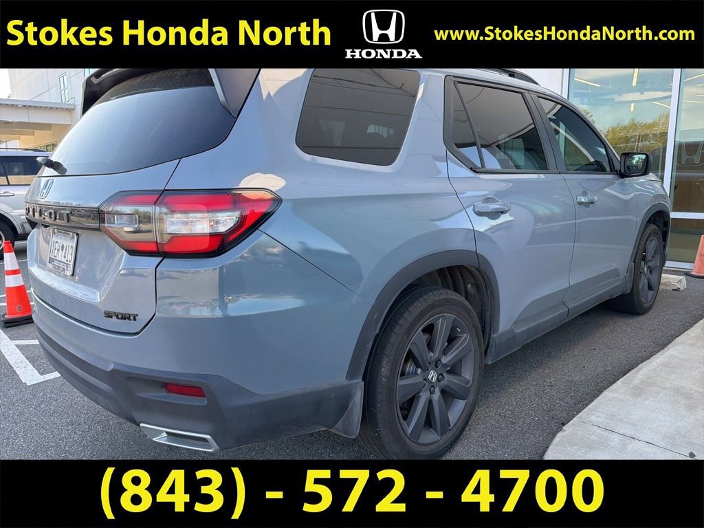 Used 2023 Honda Pilot Sport image 5