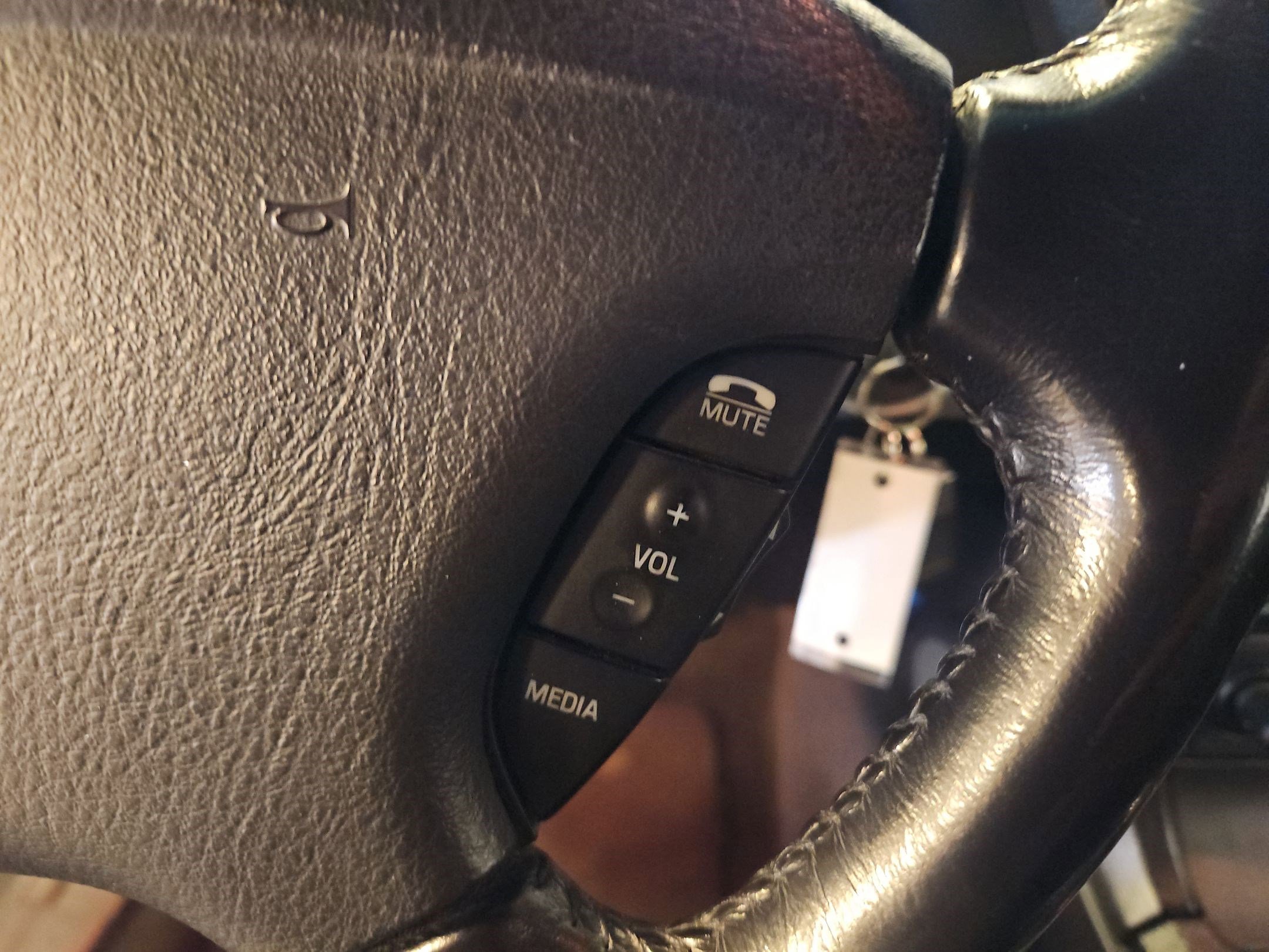 Used 2003 Ford Thunderbird image 20