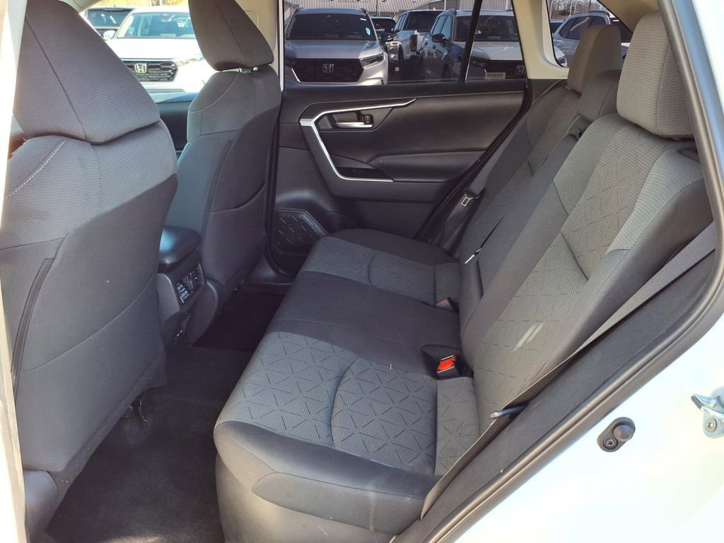 Used 2024 Toyota RAV4 XLE image 10