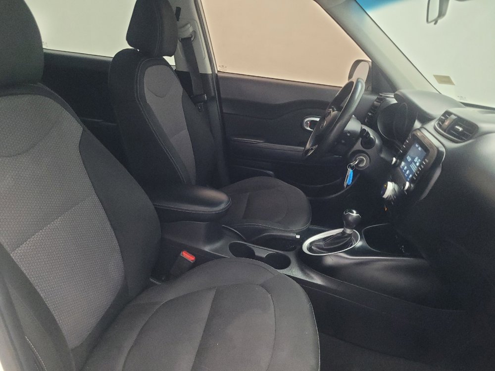 Used 2019 Kia Soul + FWD image 21