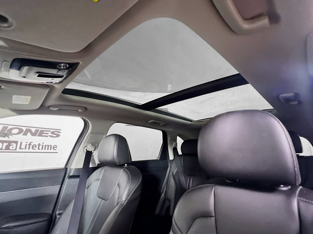 Used 2022 Kia Sorento S w/ Panoramic Sunroof Package AWD/4WD image 11