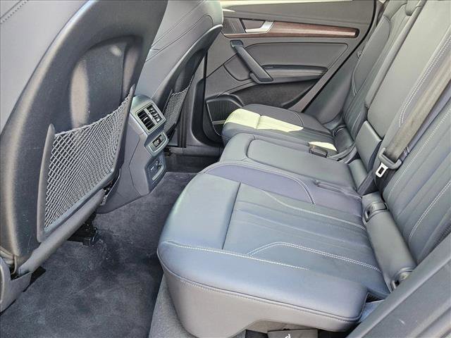 Certified 2025 Audi Q5 e Premium Plus w/ Premium Plus Package AWD/4WD image 18