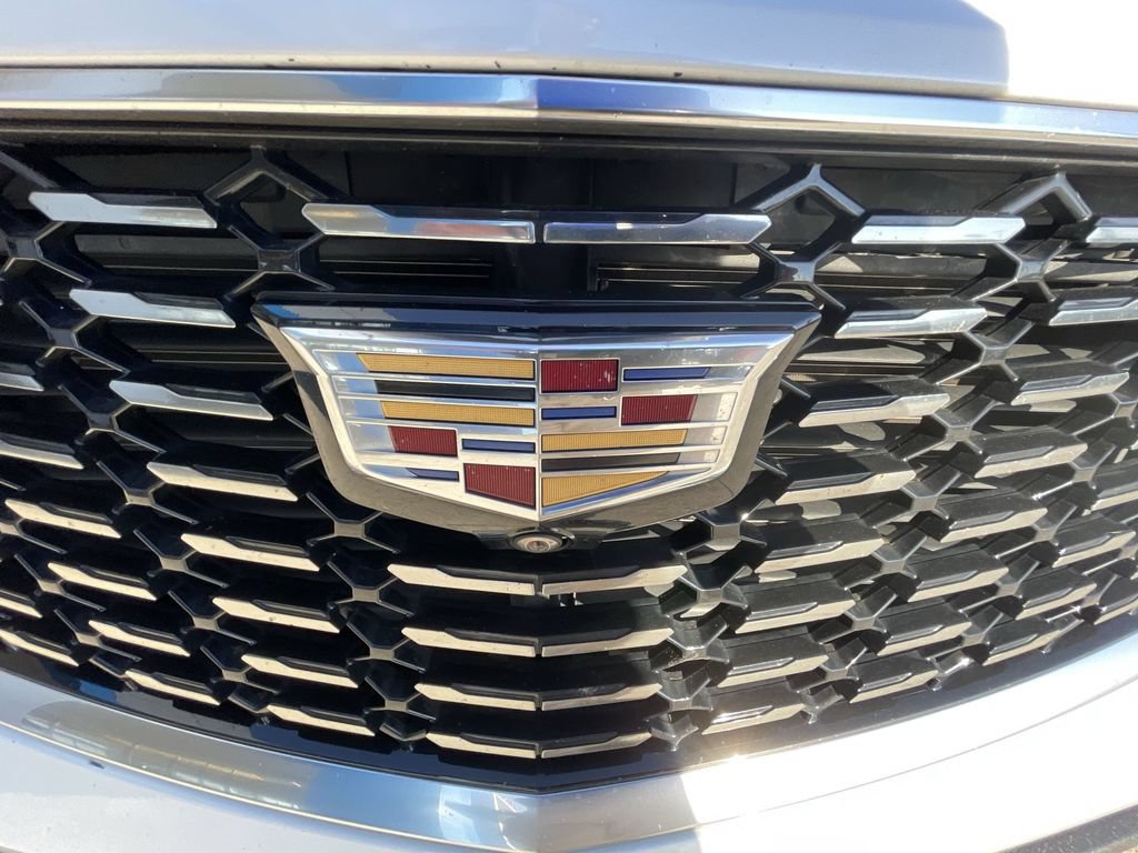 Used 2020 Cadillac XT4 Premium Luxury w/ Enhanced Visibility Package FWD image 31