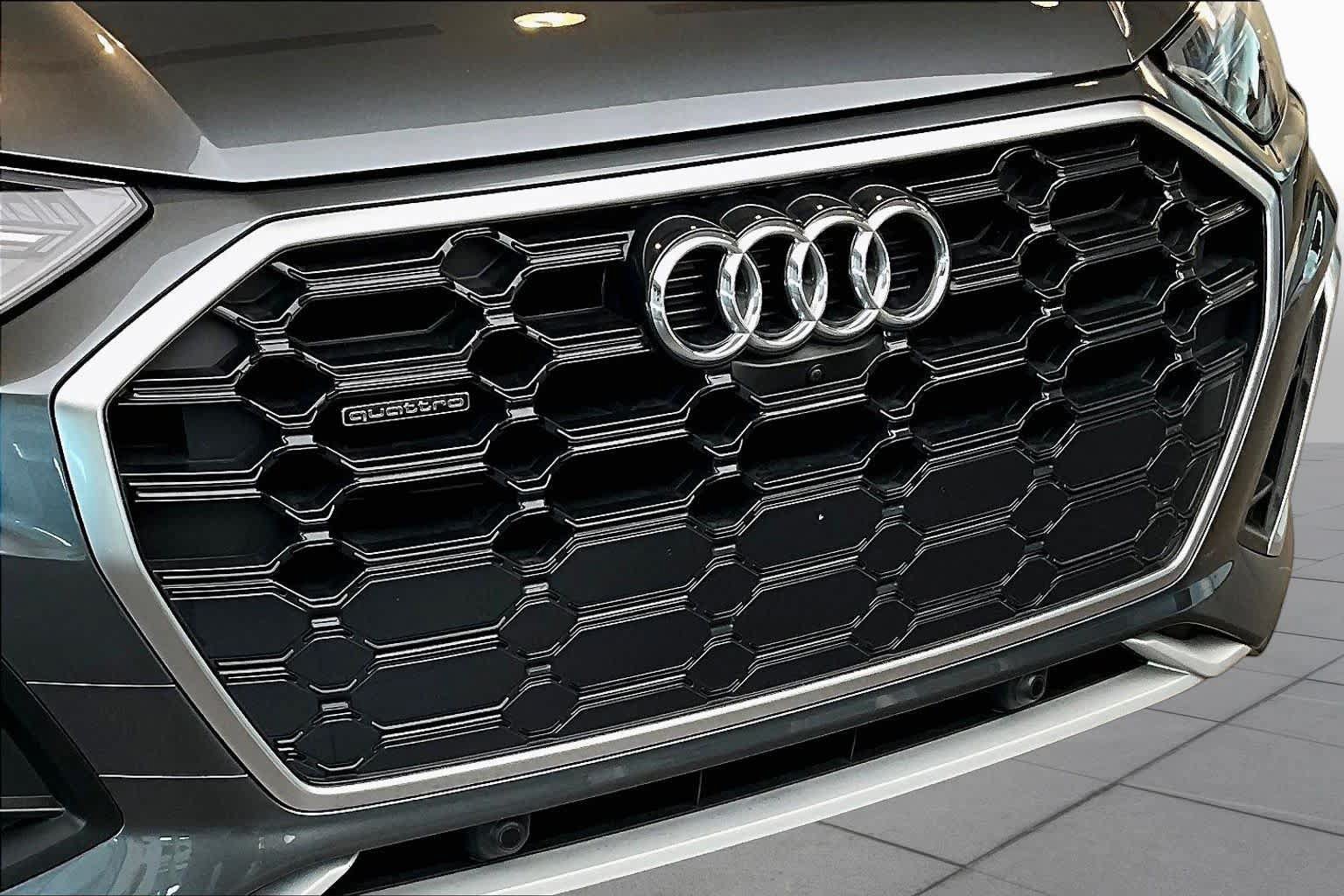 Used 2023 Audi Q5 2.0T Premium Plus w/ Premium Plus Package AWD/4WD image 32