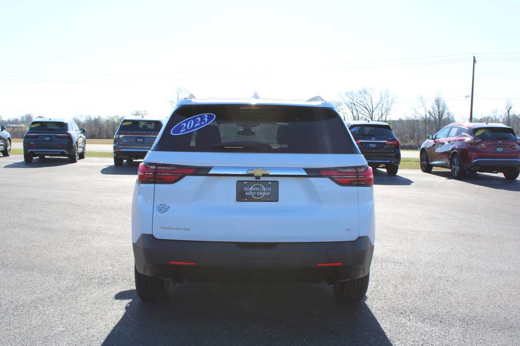 Used 2023 Chevrolet Traverse LT image 8