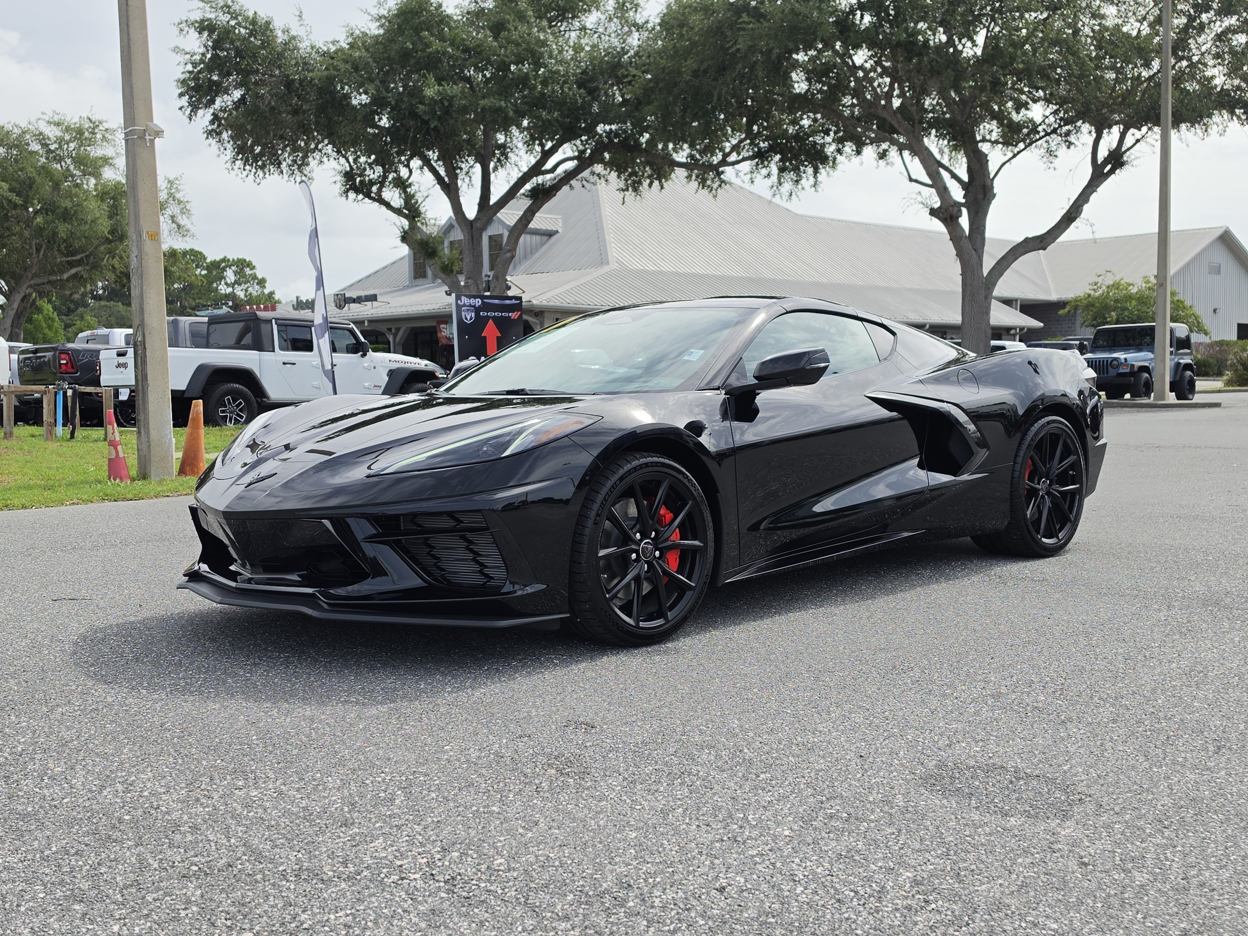 New 2027 Chevrolet Corvette Stingray Coupe w/ Z51 Performance Package RWD image 11
