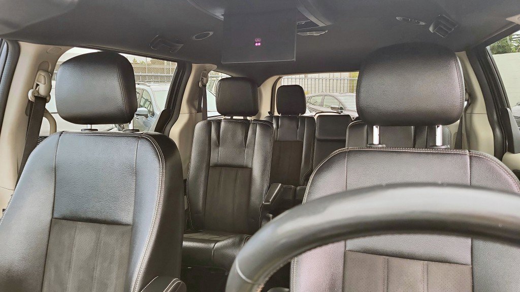 Used 2019 Dodge Grand Caravan SXT image 15