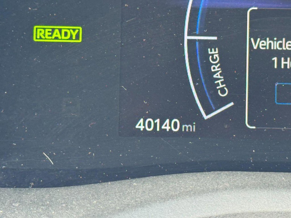 Used 2025 Toyota Camry LE image 18