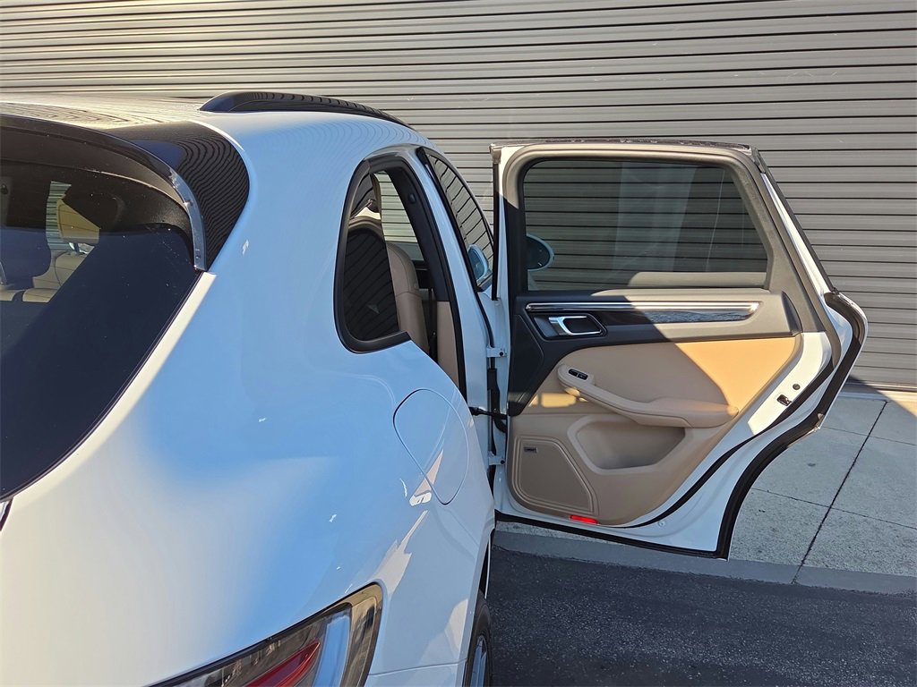 New 2026 Porsche Macan image 51