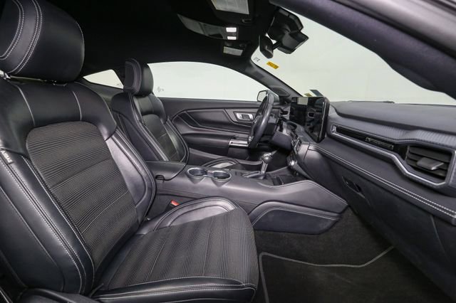 Used 2024 Ford Mustang Premium image 15