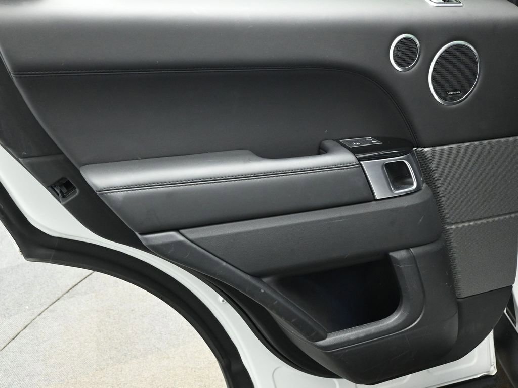 Used 2020 Land Rover Range Rover Sport HST image 14