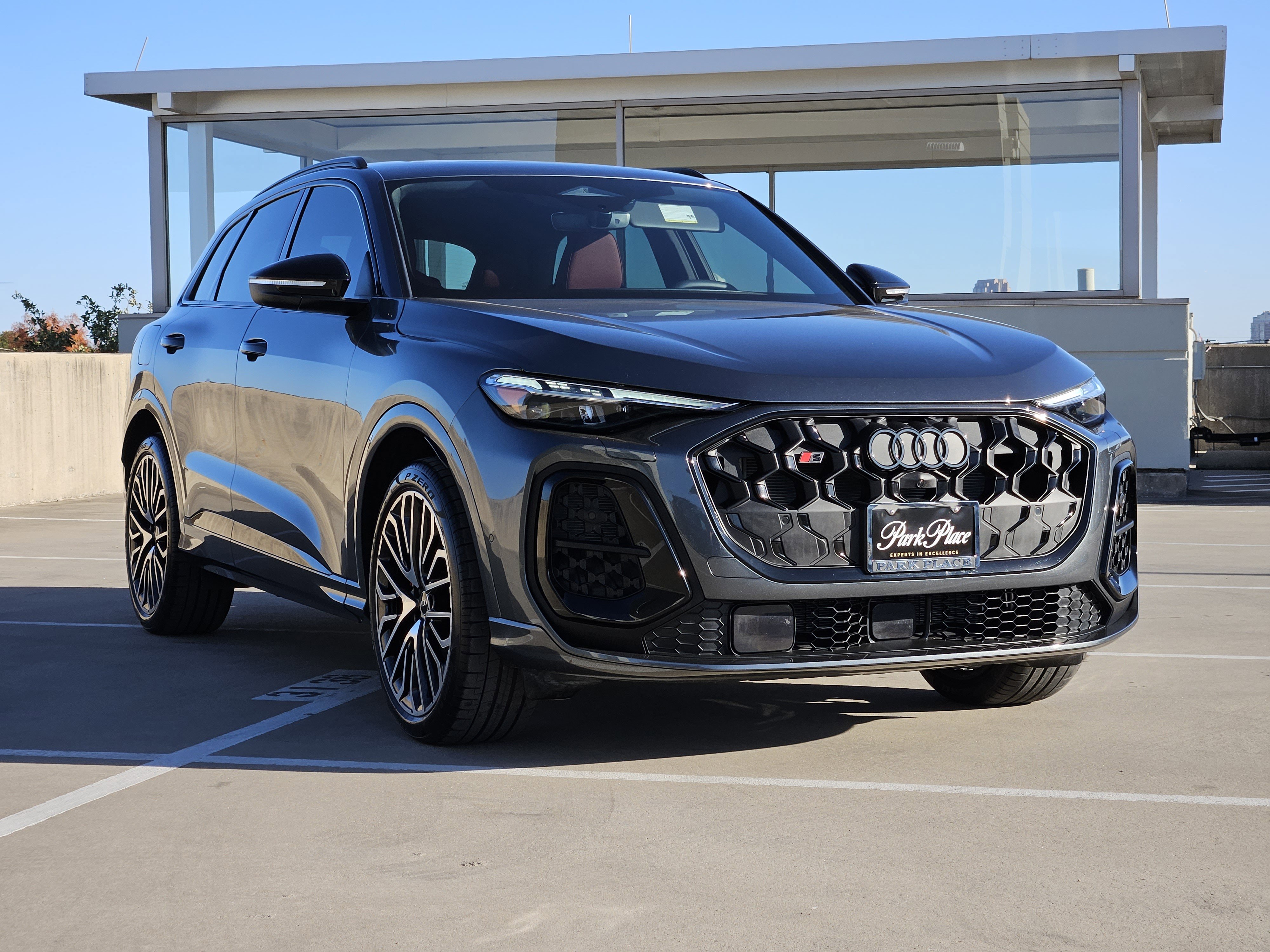 Used 2025 Audi SQ5 Prestige image 10