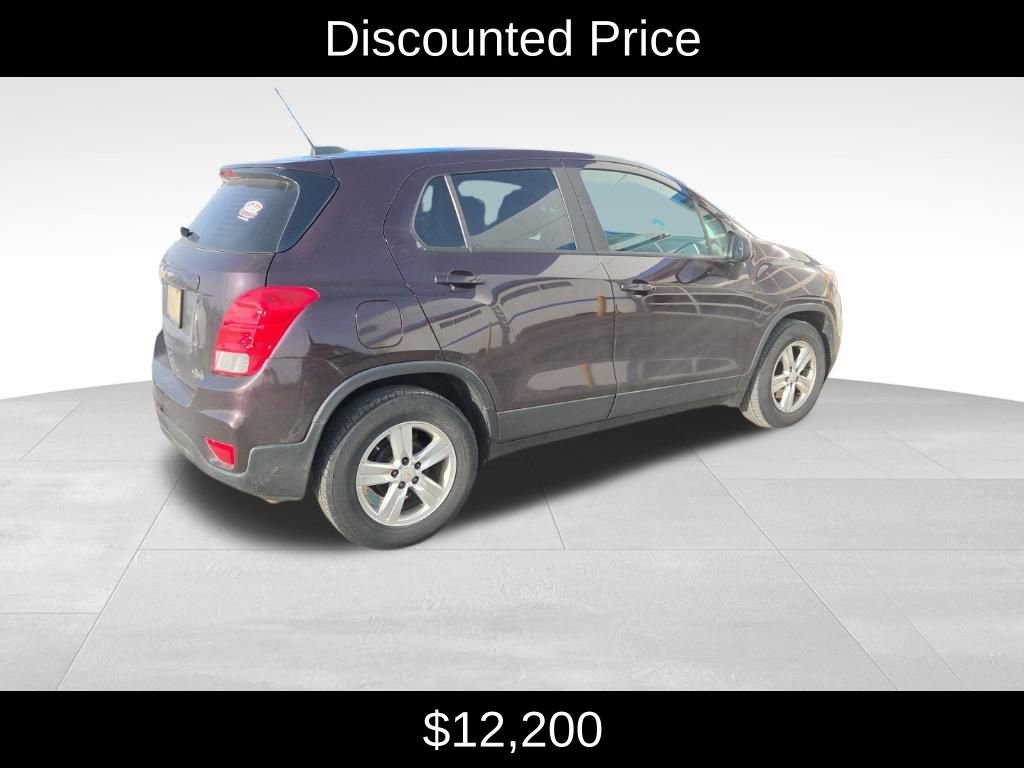 Used 2021 Chevrolet Trax LS w/ Tint and Cruise Package image 3