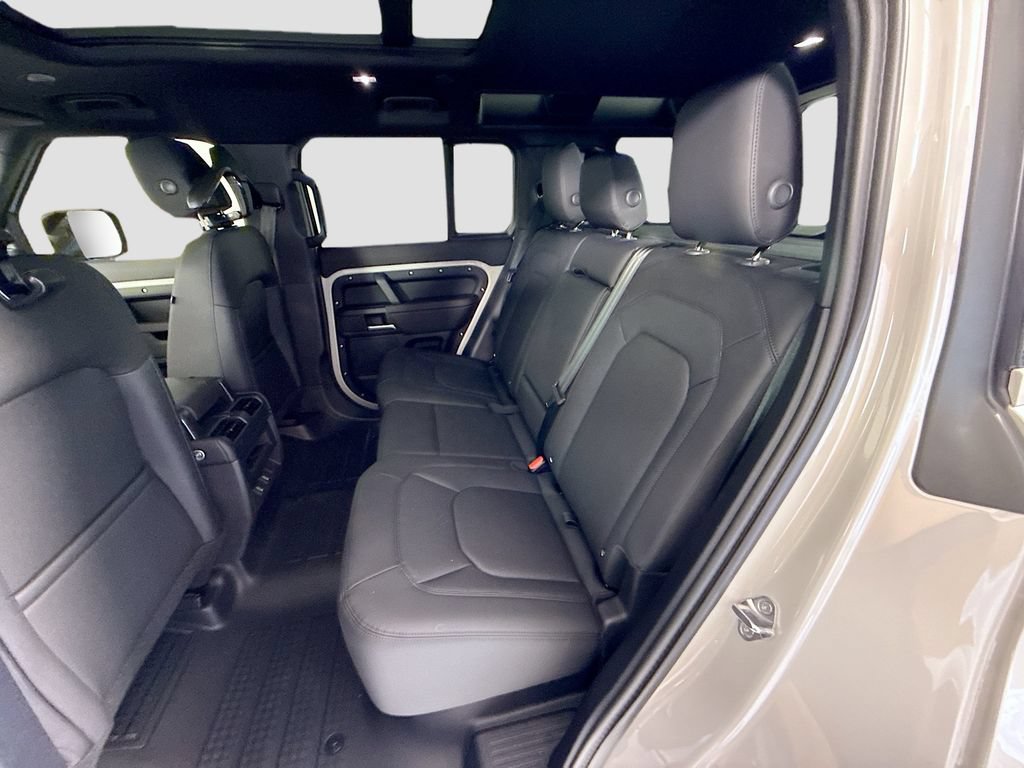 New 2026 Land Rover Defender 110 S AWD/4WD image 21