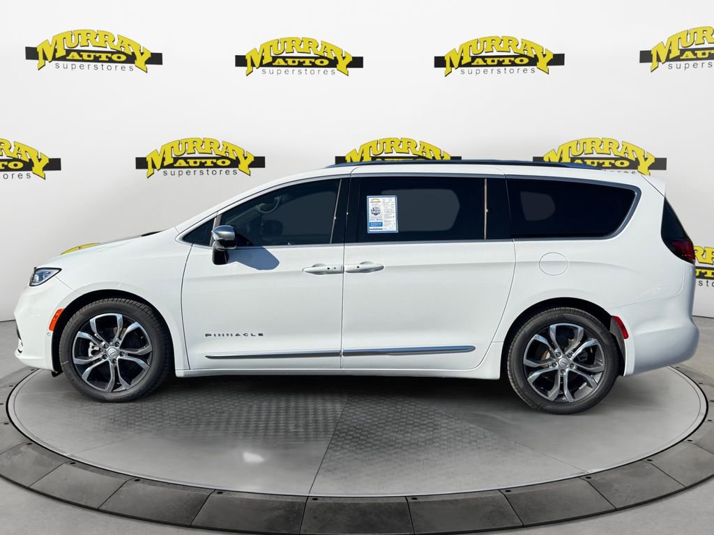 New 2026 Chrysler Pacifica Pinnacle image 2