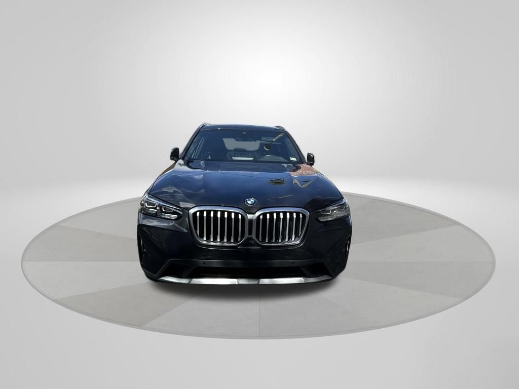 Used 2024 BMW X3 xDrive30i image 2