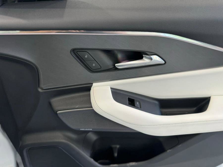 Used 2024 Acura ZDX A-Spec image 19