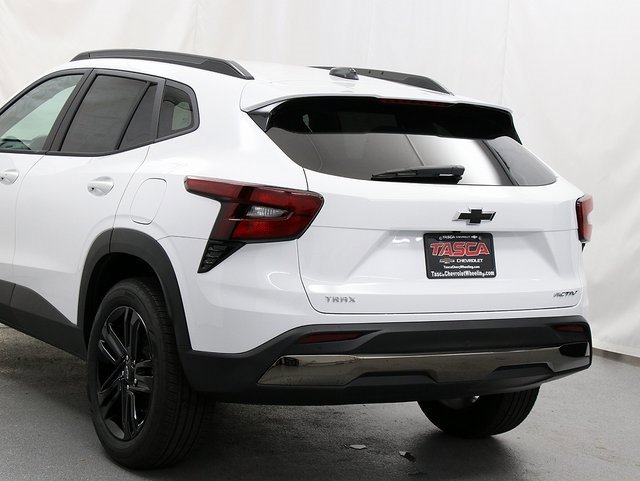 New 2026 Chevrolet Trax ACTIV w/ Driver Confidence Package image 7